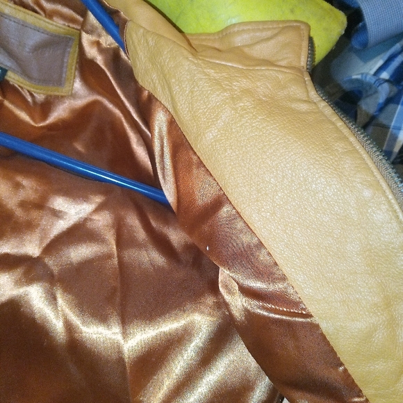 Size medium women's Street Leathers designers collection leather jacket - Picture 9 of 9